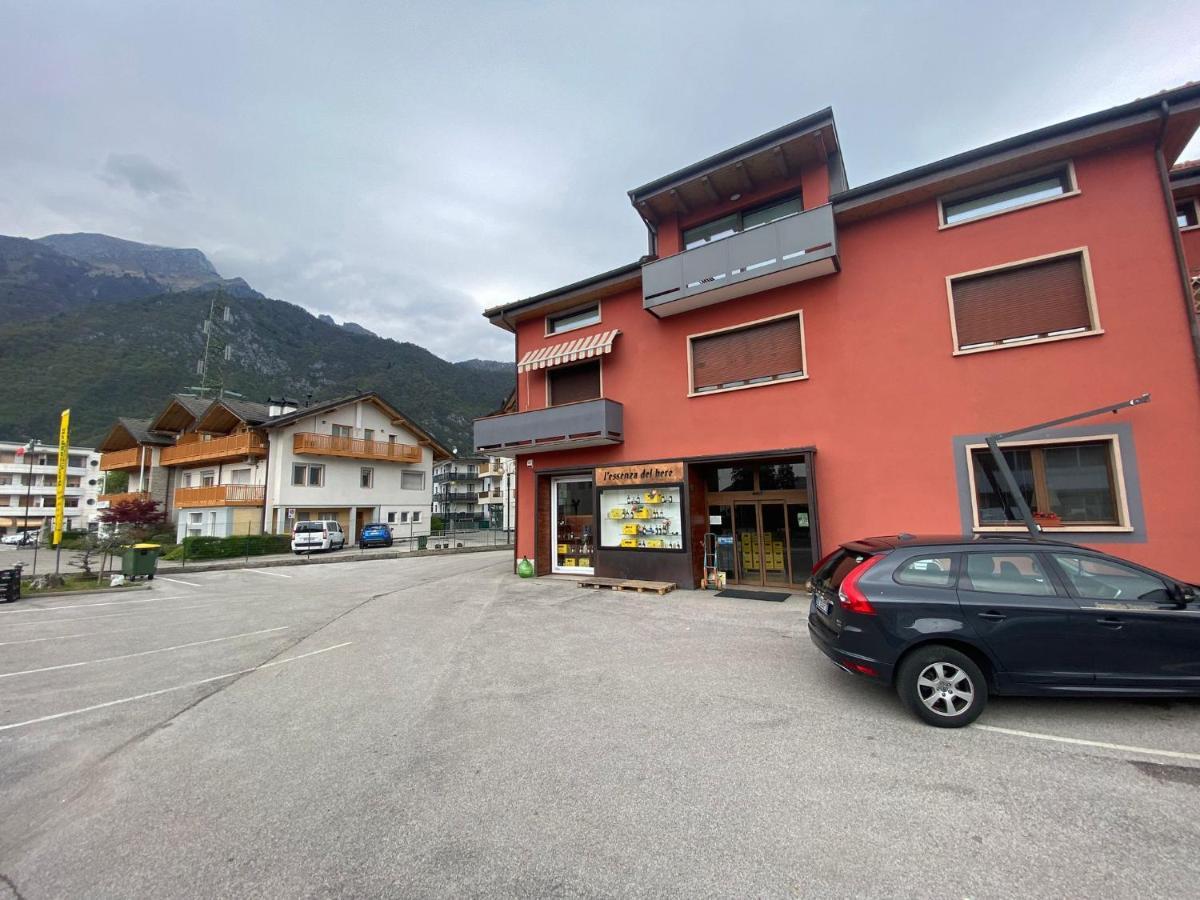 Appartamento Maison Faganello Loft Ponte nellʼAlpi Esterno foto